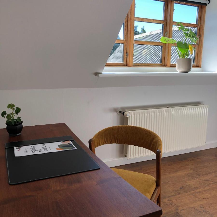 Garden Pa Bakken Bed and Breakfast Holme-Olstrup Εξωτερικό φωτογραφία